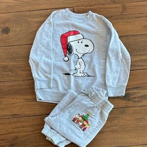 Peanuts Light Gray Kids Set with Snoopy and Santa Hat
